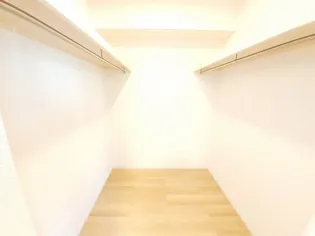 ラフレ-ズ IV【1階】の内装