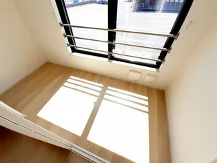 ラフレ-ズ IV【1階】の内装