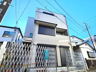 Lee【1階】の外観