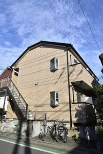 シェ・ボヌール【1階】の外観