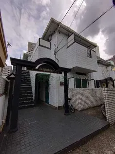 レオパレス三軒茶屋 A棟【2階】の外観