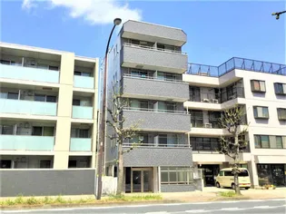 リブリ・カーサ横浜三ツ沢【1階】の外観