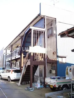 新潟県上越市東城町1【アパート】の外観