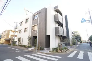 シャーメゾンHale(ハレ)国立 桜通り【1階】の外観