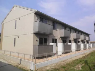 ボン・ファミーユ【1階】の外観