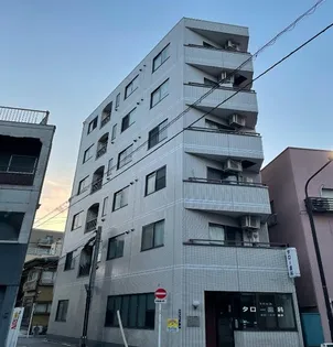 メゾン・カミール【4階】の外観