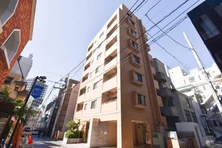 カイザー赤坂【3階】の外観