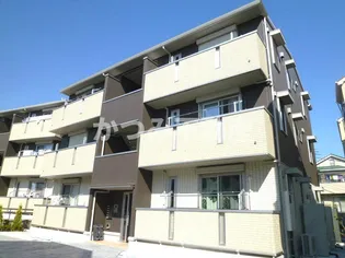 ラクールBの画像