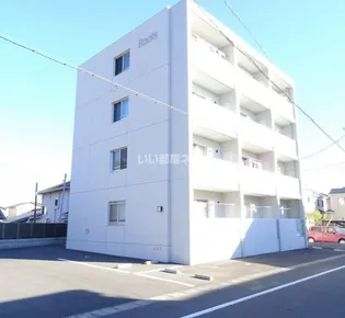 ルーツ【2階】の外観