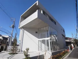 三軒茶屋レジデンス【2階】の外観