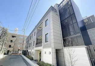 東京都新宿区市谷砂土原町1【マンション】の外観