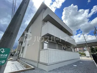 Pera【2階】の外観