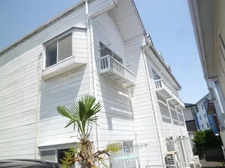 ホワイトキャッスル5番館【1階】の外観