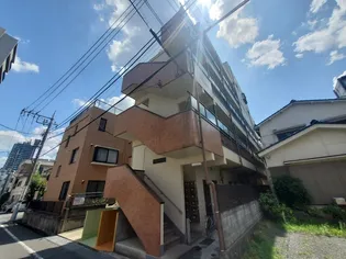 日吉ビル【1階】の外観