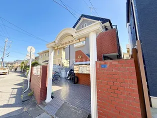 レオパレスARTS【2階】の外観