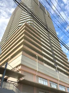 ザ ファーストタワーの画像