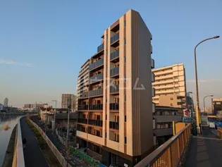 YIELD OUJIKAMIYA【2階】の外観