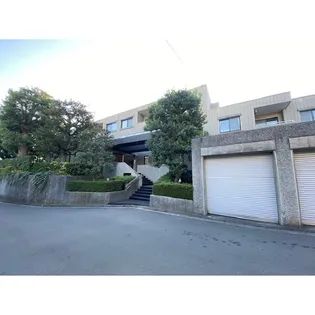 ペルシェール山手【2階】の外観