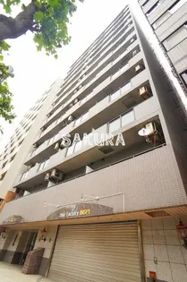 ベスト伊勢佐木長者町【4階】の外観