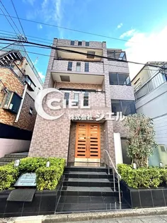 東京都新宿区弁天町【マンション】の外観