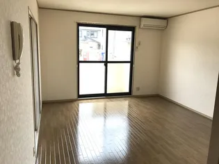 ロイヤルステージ水明B【2階】の居間