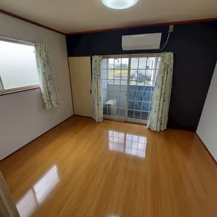 ハイツリッチ前橋【2階】の居間