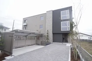 群馬県前橋市川曲町【マンション】の外観