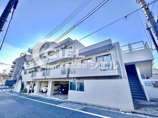 東京都新宿区西落合3【マンション】の外観