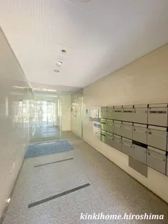 広島県広島市南区金屋町【マンション】の外観