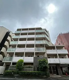 東京都新宿区東五軒町【マンション】の外観