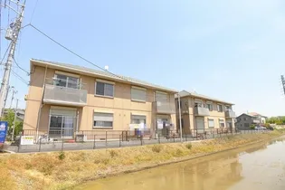 シャーメゾンIIの画像