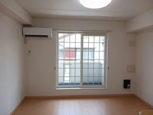 オリーブガーデン【2階】の居間