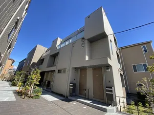 グラン フェリシア イーストの画像