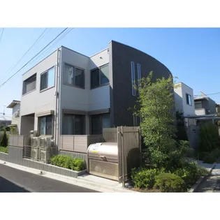 プティ ピスィーヌの画像