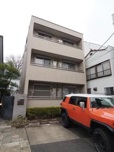 メゾン・カメリア【1階】の外観