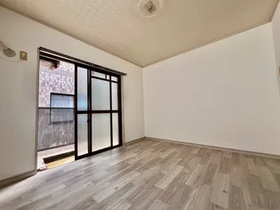 マノア-ル・ド・フォレ-【4階】の居間