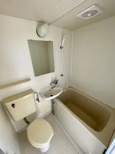 ステップコート117の風呂