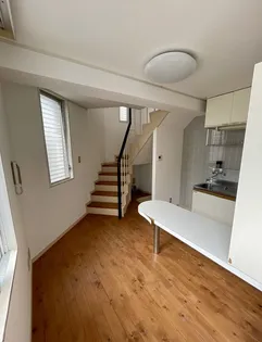 ステップコート117の居間