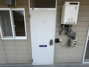 メゾンプラージュ豊岡【2階】の玄関