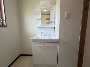 メゾンプラージュ豊岡【2階】の内装