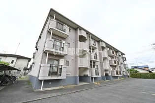 エスティア【1階】の外観