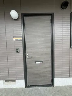 ディアス住吉【1階】の玄関