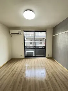 ディアス住吉【1階】の居間