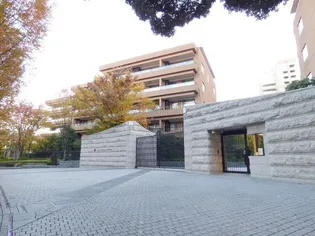 広尾ガーデンフォレスト E棟【3階】の外観