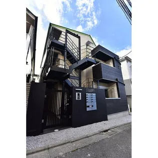 クラーロ三軒茶屋(クラーロサンゲンヂャヤ)【1階】の外観