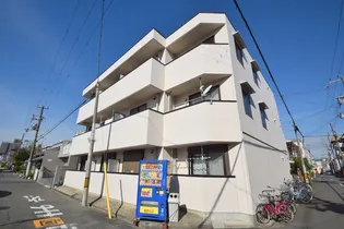 リリーブ一号館【3階】の外観