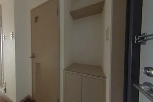 長井フラット I【3階】の玄関