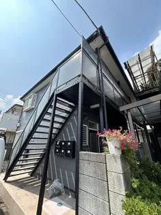 リードメゾンV【2階】の外観