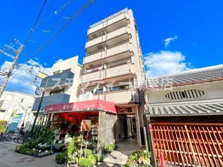 レジデンシア・タネリ【4階】の外観