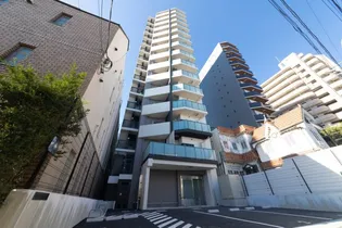 東京都文京区千駄木4【マンション】の外観